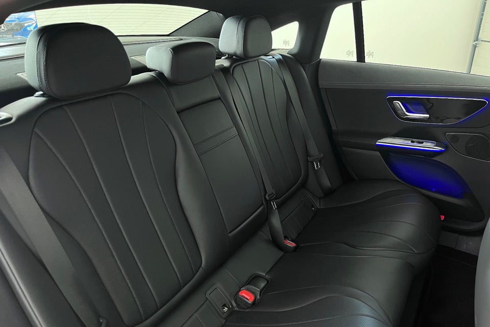 Mercedes EQE300 Avantgarde 4d