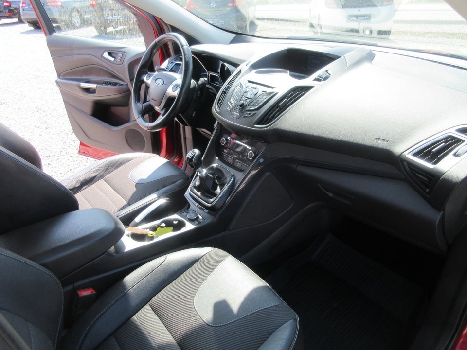 Ford Kuga 1,5 SCTi 150 Titanium 5d