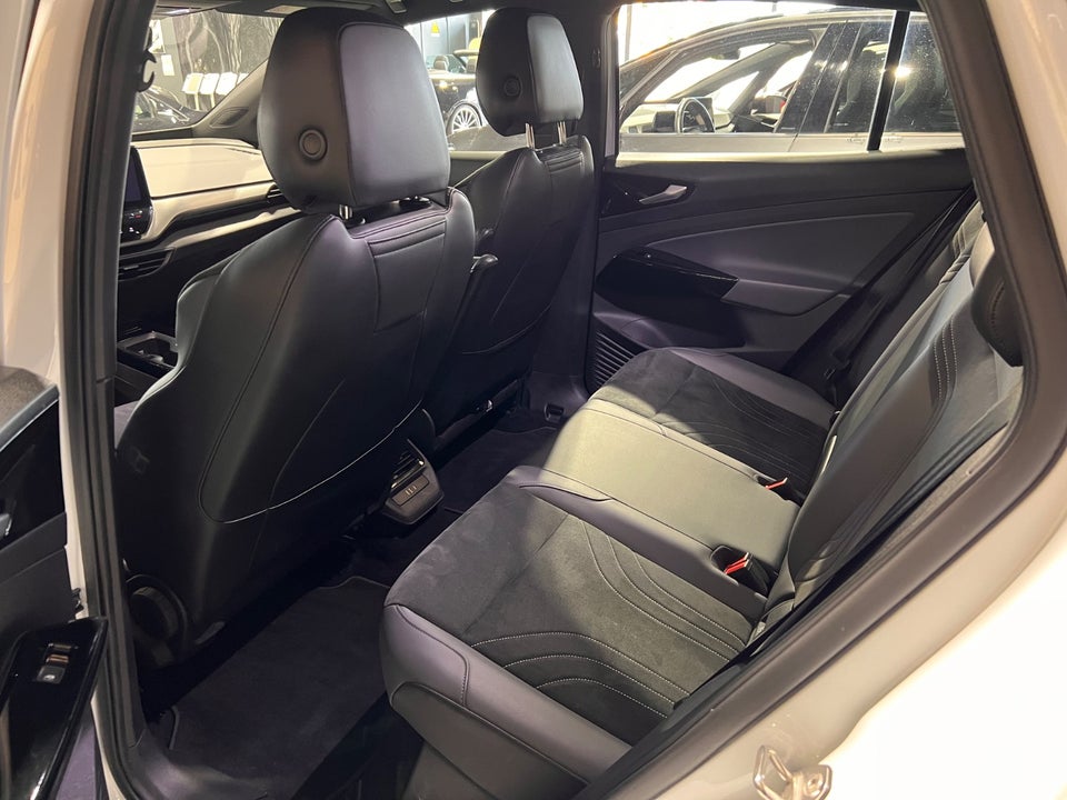 VW ID.4 77 Pro 5d