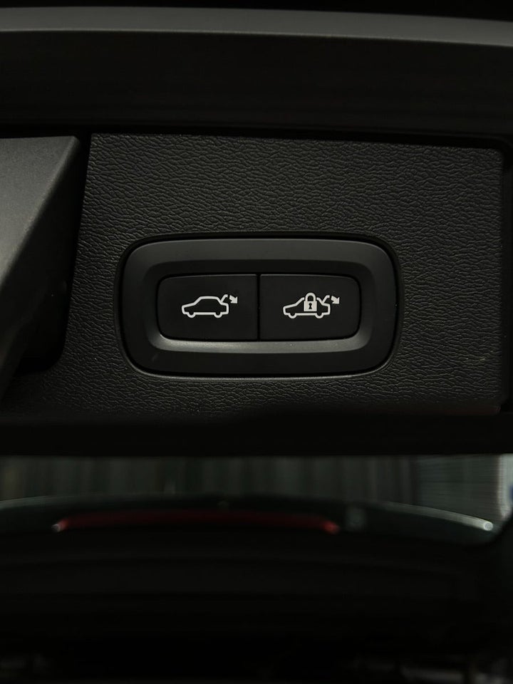 Volvo XC60 2,0 B4 197 Inscription aut. AWD 5d