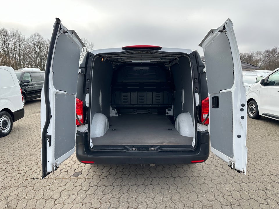 Mercedes Vito 114 2,0 CDi Kassevogn aut. L RWD