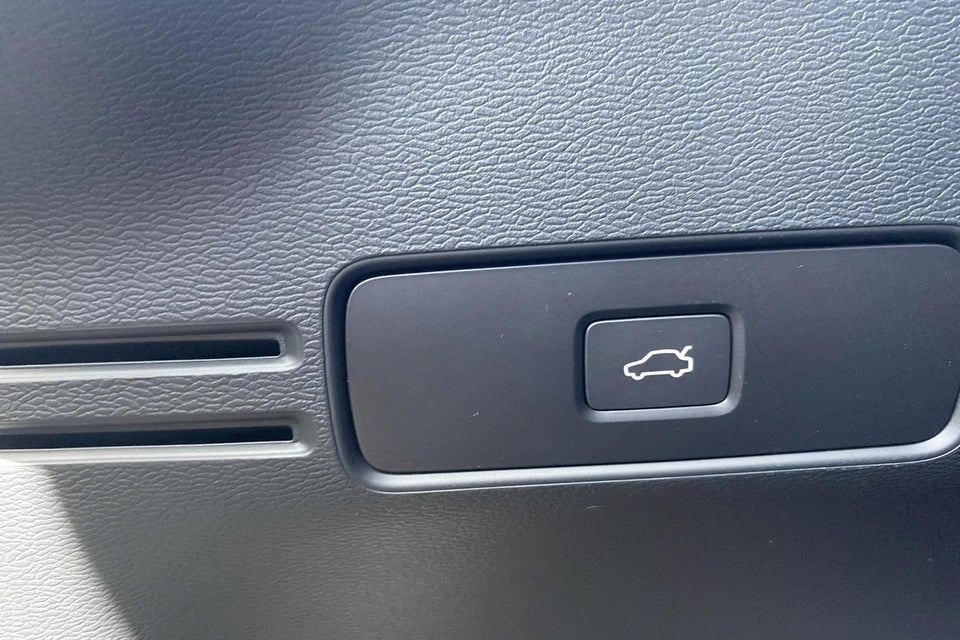 Volvo XC40 P6 ReCharge Core 5d