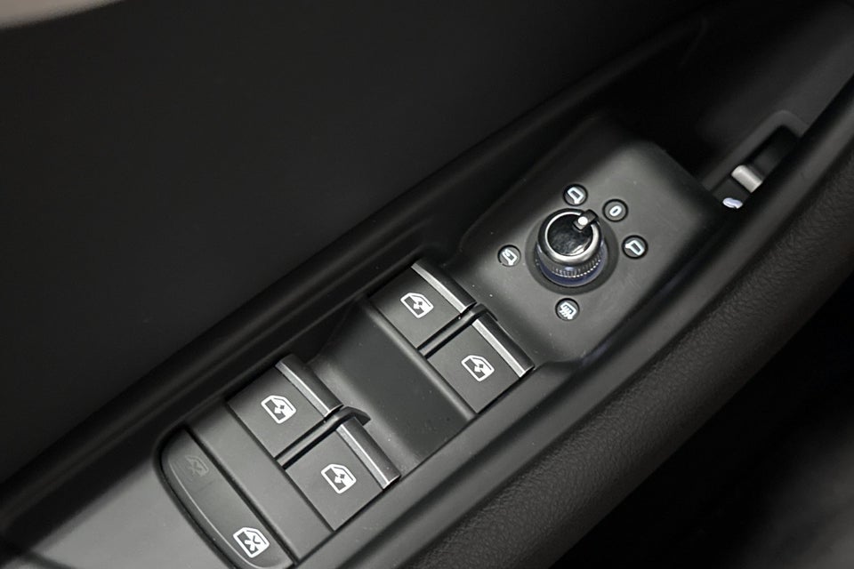 Audi A4 40 TFSi S-line Prestige Tour plus Avant S-tr. 5d