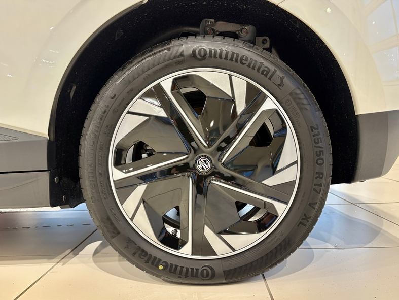 MG MG4 51 Nordic Edition 5d