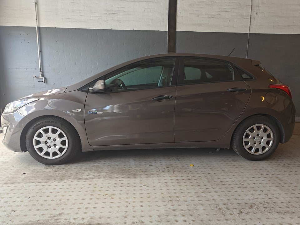 Hyundai i30 1,6 GDi Comfort Eco 3d