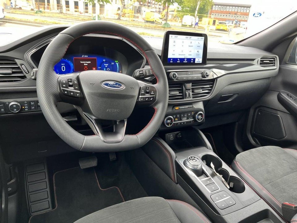 Ford Kuga 2,5 PHEV ST-Line X CVT 5d