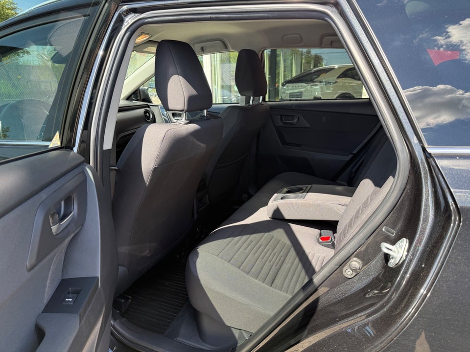 Toyota Auris 1,8 Hybrid H2 Comfort Touring Sports CVT 5d