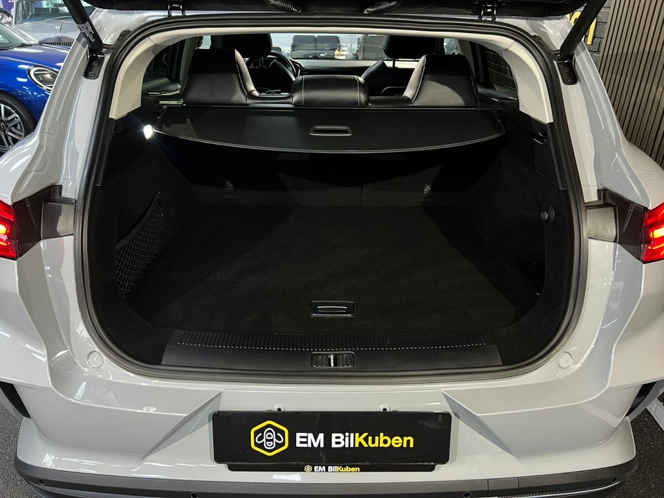 MG Marvel R Luxury 5d