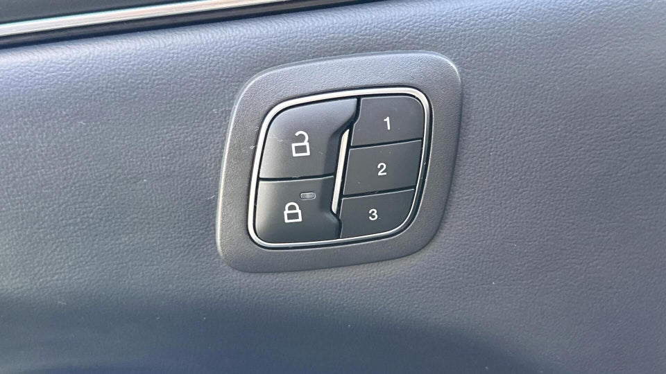 Ford Mustang Mach-E 98 Extended Range 5d