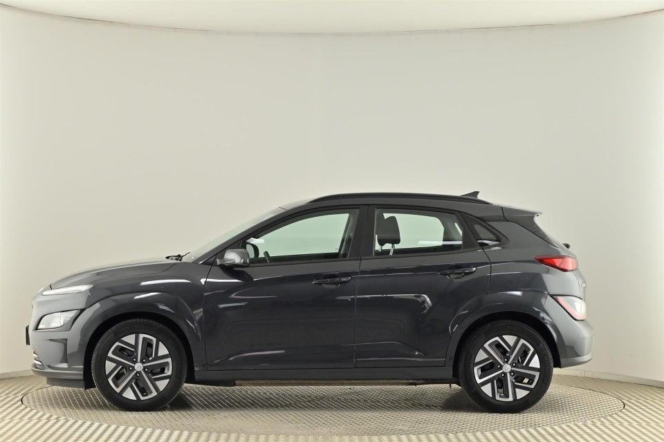 Hyundai Kona 64 EV Essential 5d