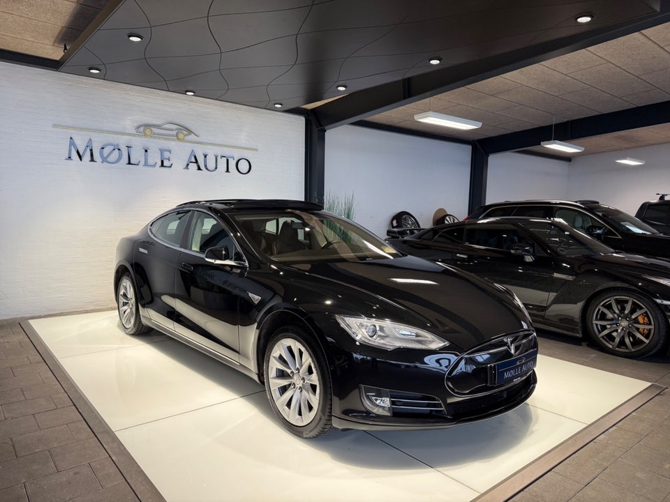 Tesla Model S 85 5d