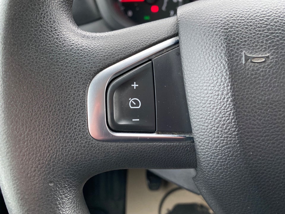 Renault Master IV T33 2,3 dCi 150 L2H2 Kassevogn