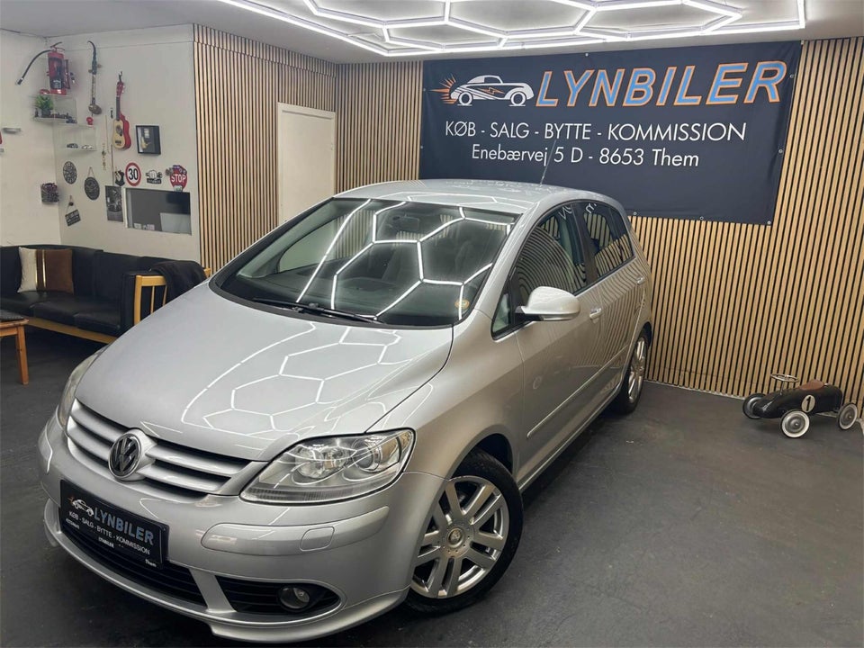 VW Golf Plus 2,0 FSi Comfortline Tiptr. 5d