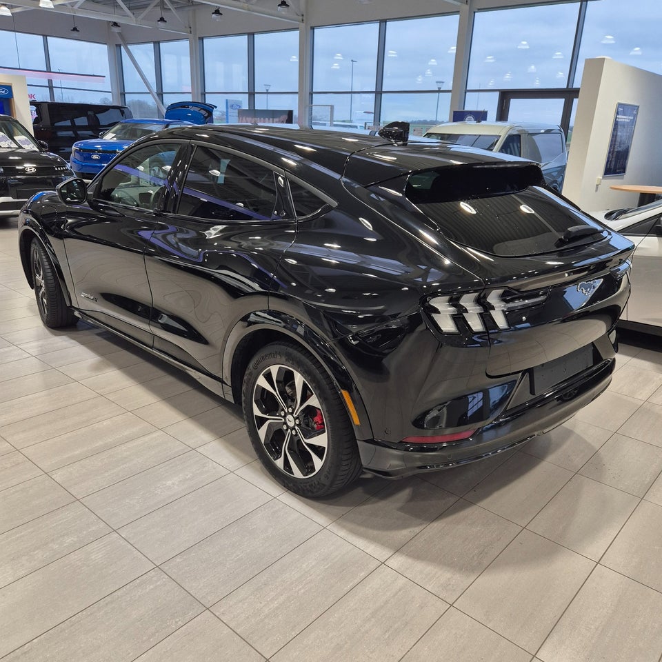 Ford Mustang Mach-E 98 Premium Extended Range 5d