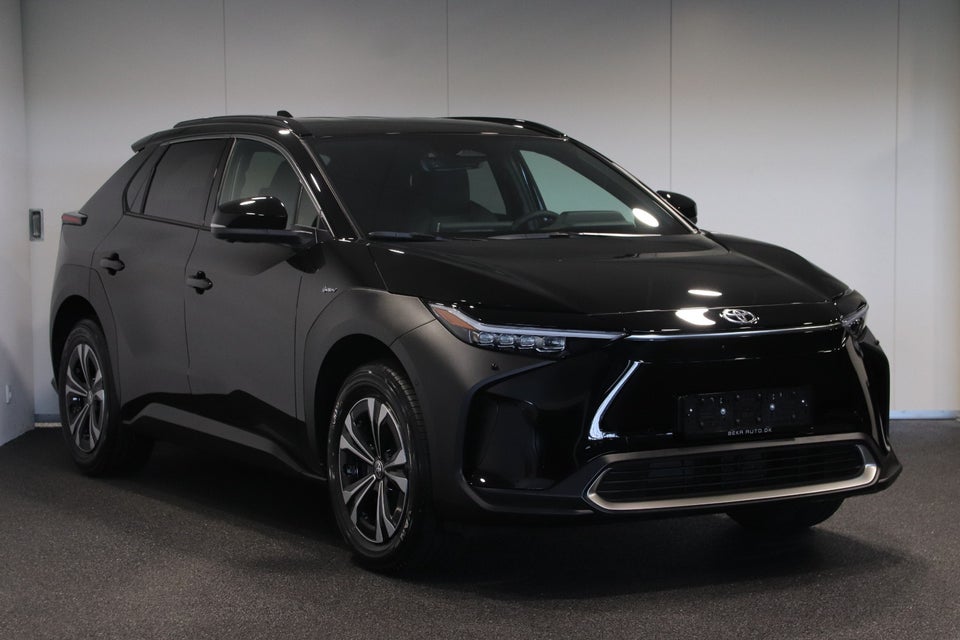 Toyota bZ4X Executive 5d