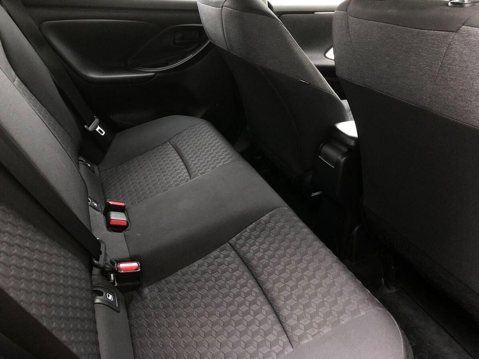 Toyota Yaris 1,5 Hybrid Active Tech e-CVT 5d