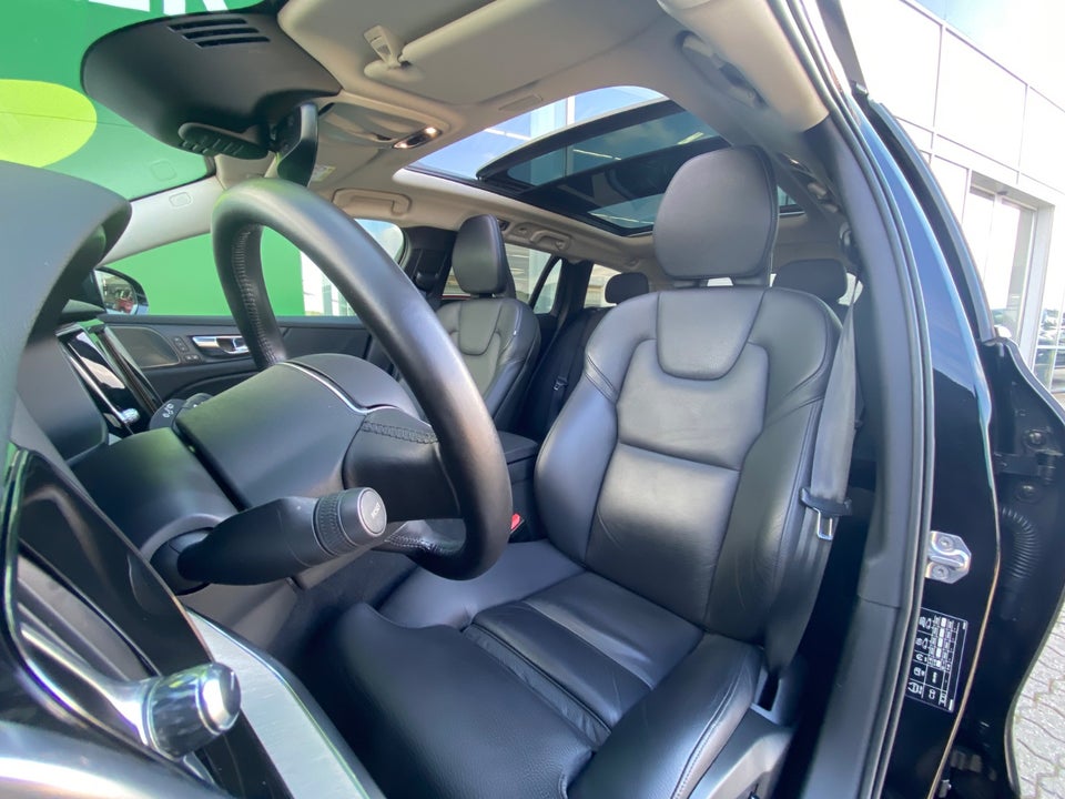 Volvo V60 2,0 T8 ReCharge Inscription aut. AWD 5d