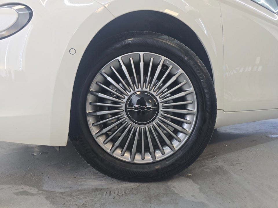 Fiat 500e 42 Icon Cabrio 2d