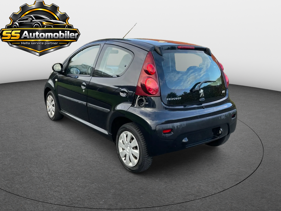 Peugeot 107 1,0  5d