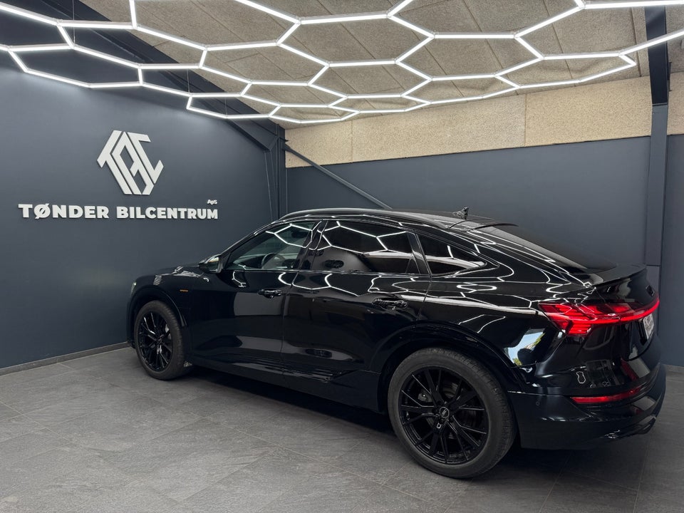 Audi e-tron 55 S-line Sportback quattro 5d