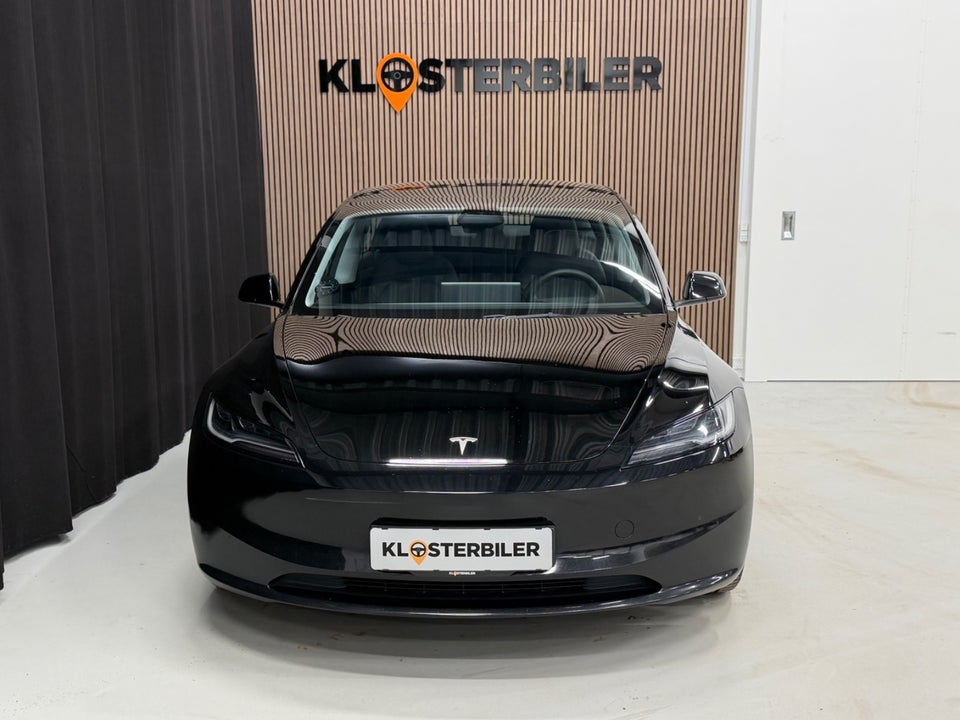 Tesla Model 3 RWD 4d