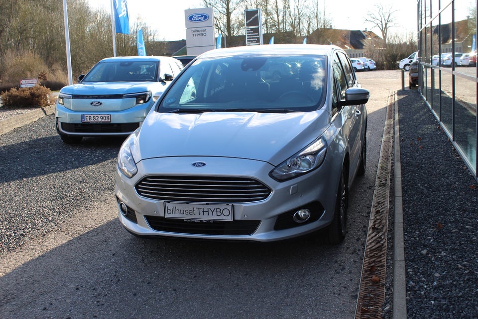 Ford S-MAX 1,5 EcoBoost Titanium 5d