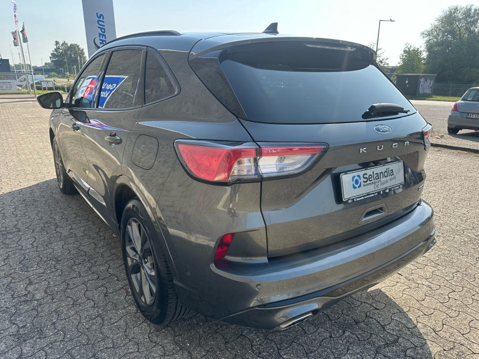 Ford Kuga 2,5 PHEV ST-Line X CVT 5d