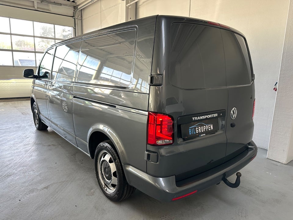 VW Transporter 2,0 TDi 204 Kassevogn DSG lang