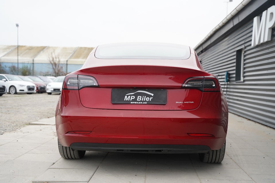 Tesla Model 3 Long Range AWD 4d