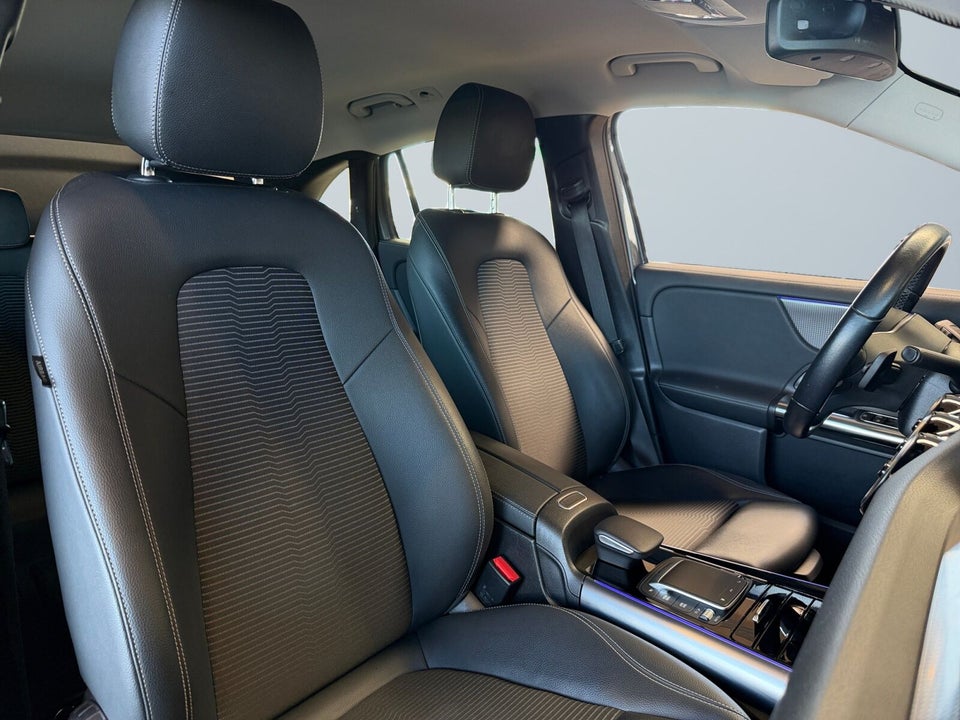 Mercedes EQA250 Progressive 5d