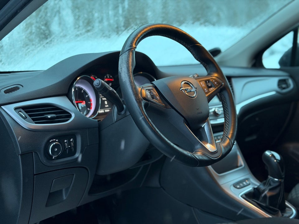 Opel Astra 1,0 T 105 Enjoy 5d