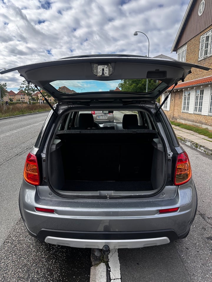 Suzuki SX4 1,6 CombiBack GLX aut. 5d