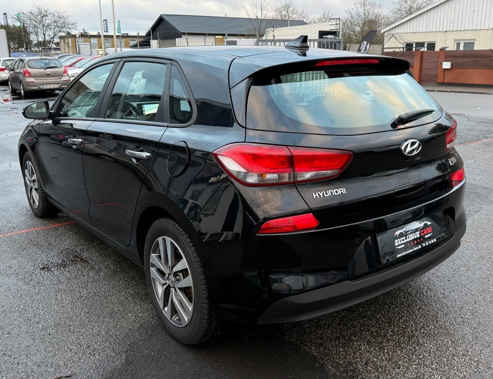 Hyundai i30 1,0 T-GDi Premium 5d