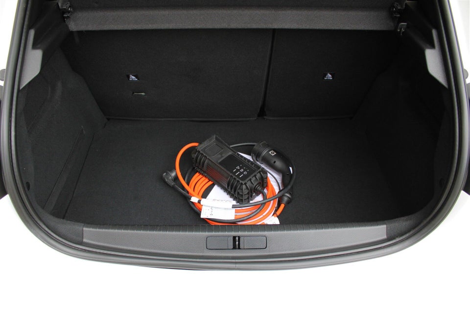 Peugeot e-208 50 Active Pack 5d