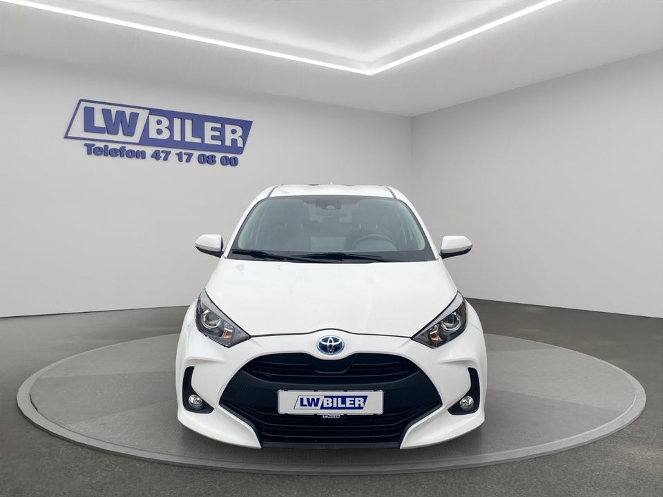 Toyota Yaris 1,5 Hybrid Essential e-CVT 5d