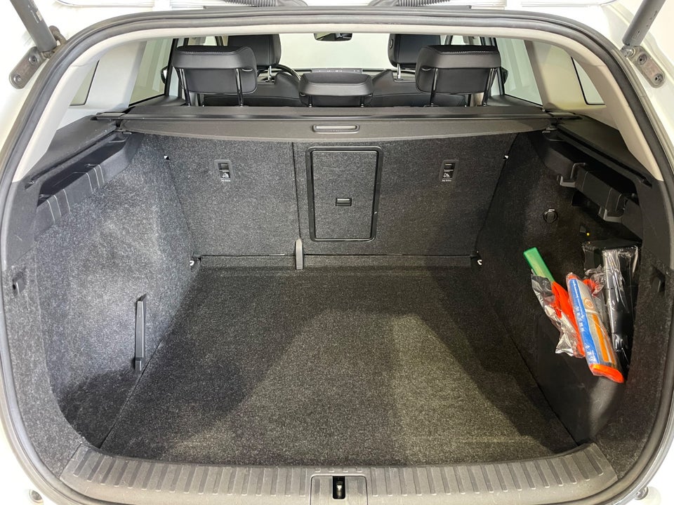 Skoda Enyaq 80 iV Plus Loft 5d