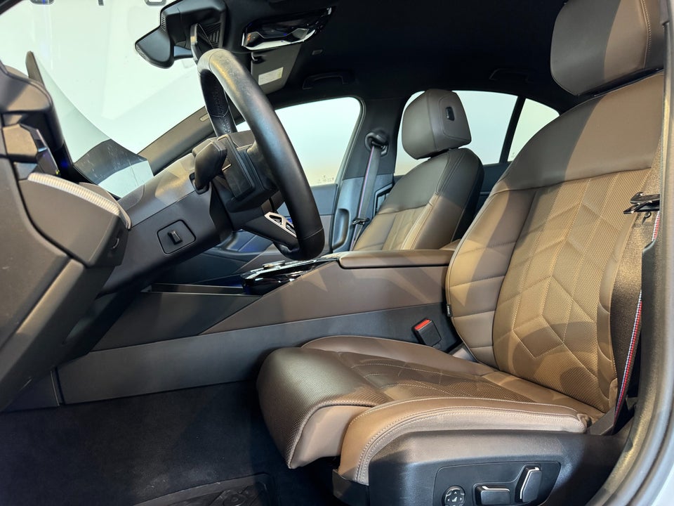 BMW i5 eDrive40 M-Sport Pro 4d