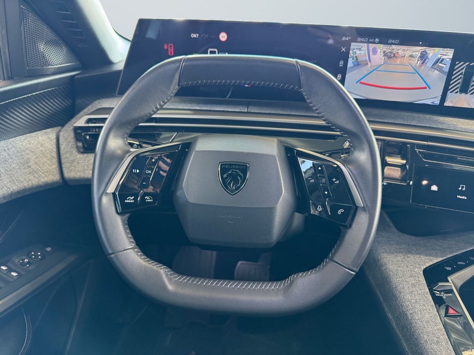 Peugeot e-3008 77 Allure 5d