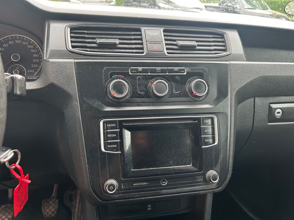 VW Caddy 1,6 TDi 75 Van 4d
