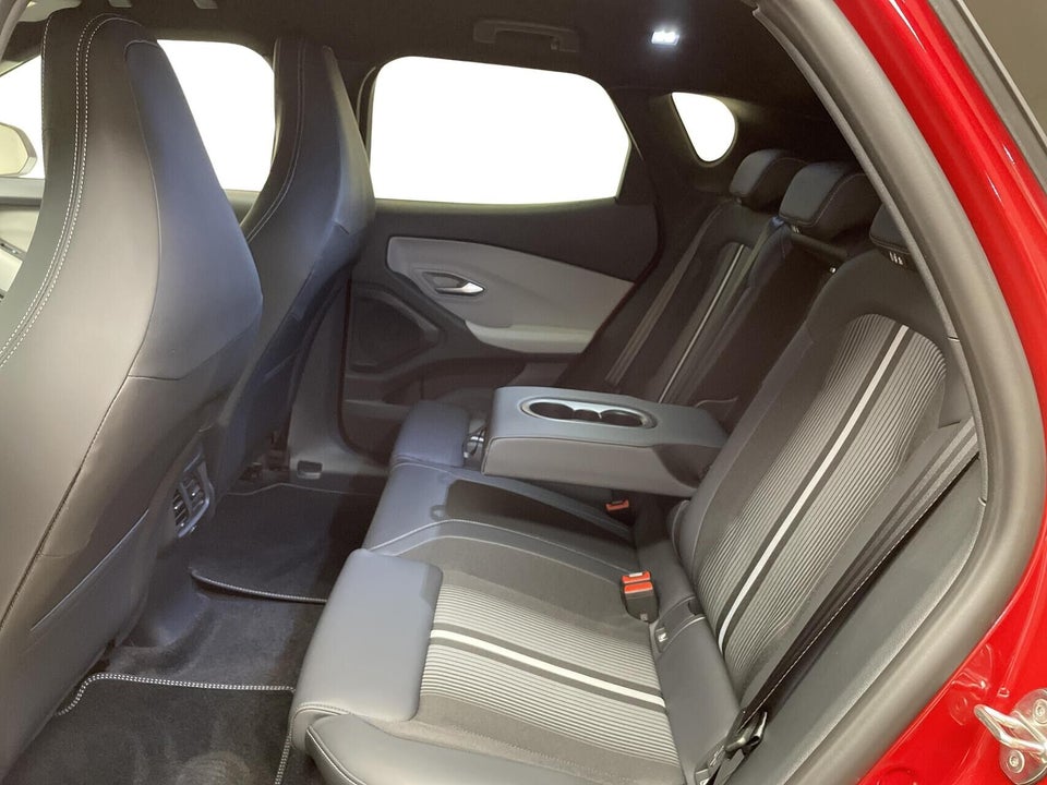 Ford Capri 82 Select Extended Range 5d