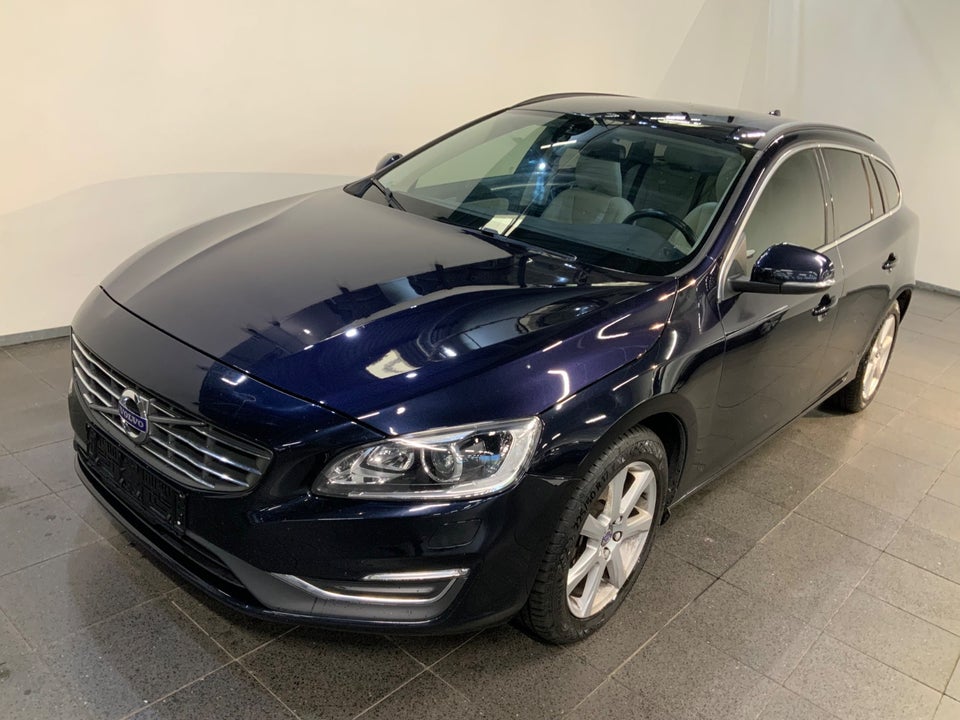 Volvo V60 2,0 D3 150 Momentum aut. 5d