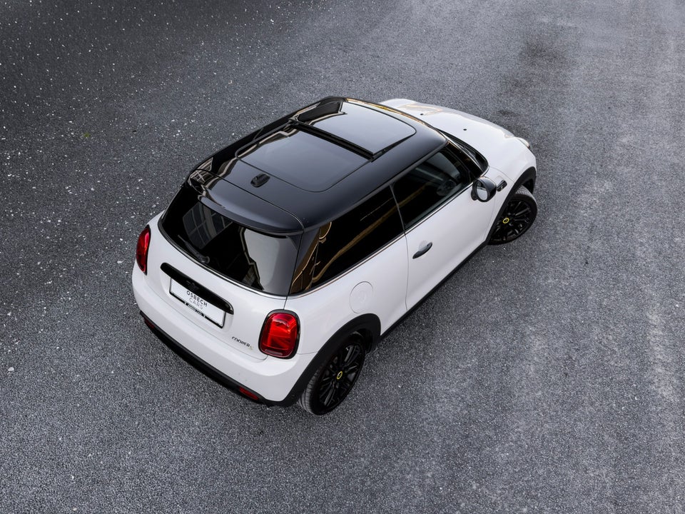 MINI Cooper SE Classic Trim 3d