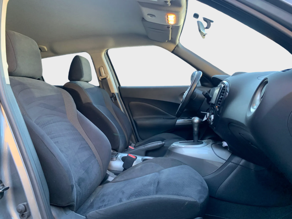 Nissan Juke 1,6 Acenta CVT 5d