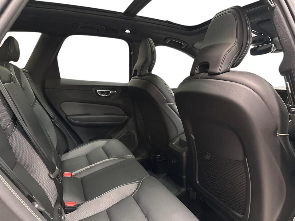 Volvo XC60 2,0 T8 ReCharge Ultimate Dark aut. AWD 5d