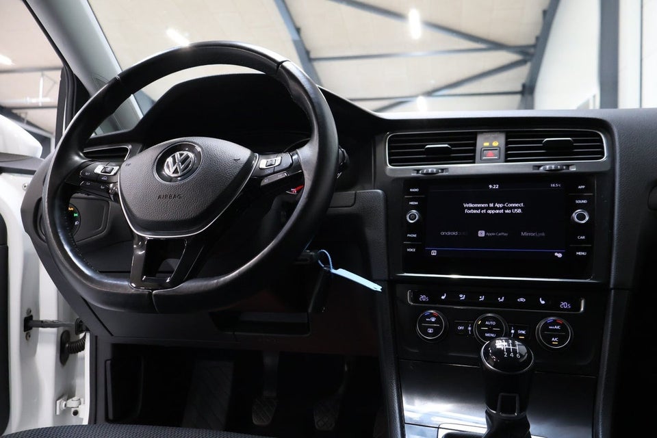 VW Golf VII 1,5 TSi 130 Comfortline Variant 5d