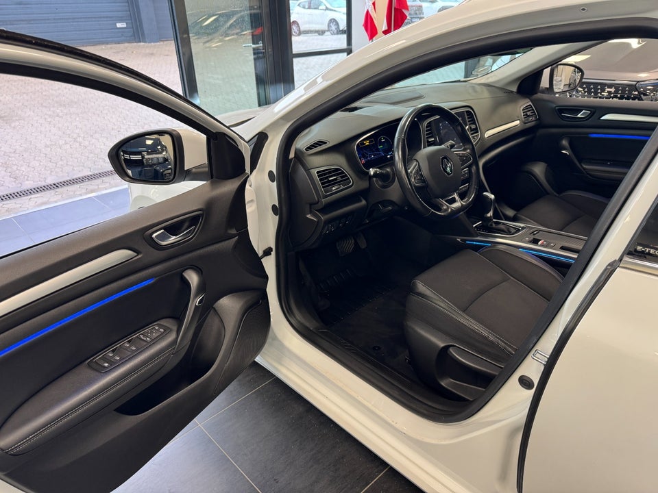 Renault Megane IV 1,6 E-Tech Intens Sport Tourer 5d