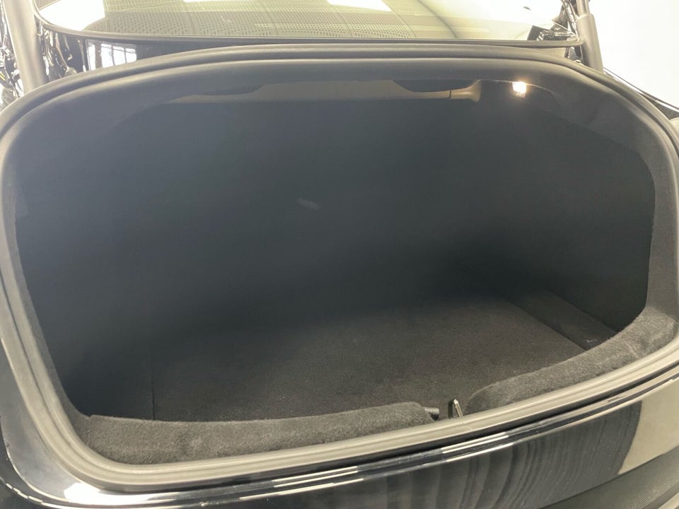 Tesla Model 3 RWD 4d