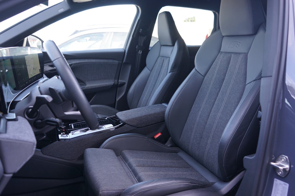 Audi Q6 e-tron S-line quattro 5d