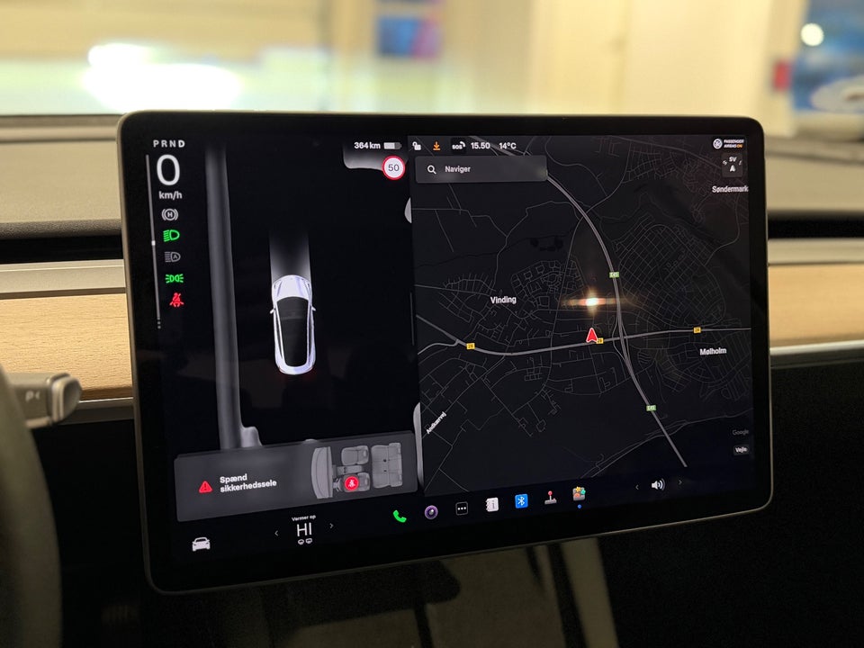 Tesla Model 3 Long Range AWD 4d