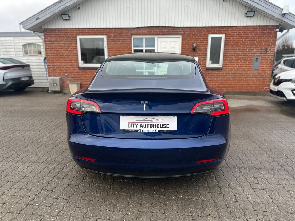 Tesla Model 3 Long Range AWD 4d